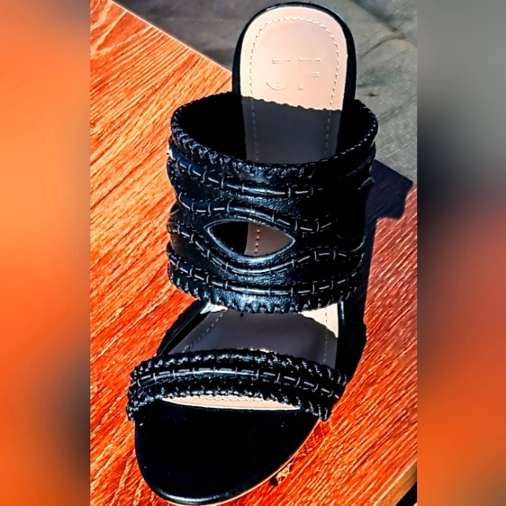 NEW WITHOUT TAG Ladies High heal sandal